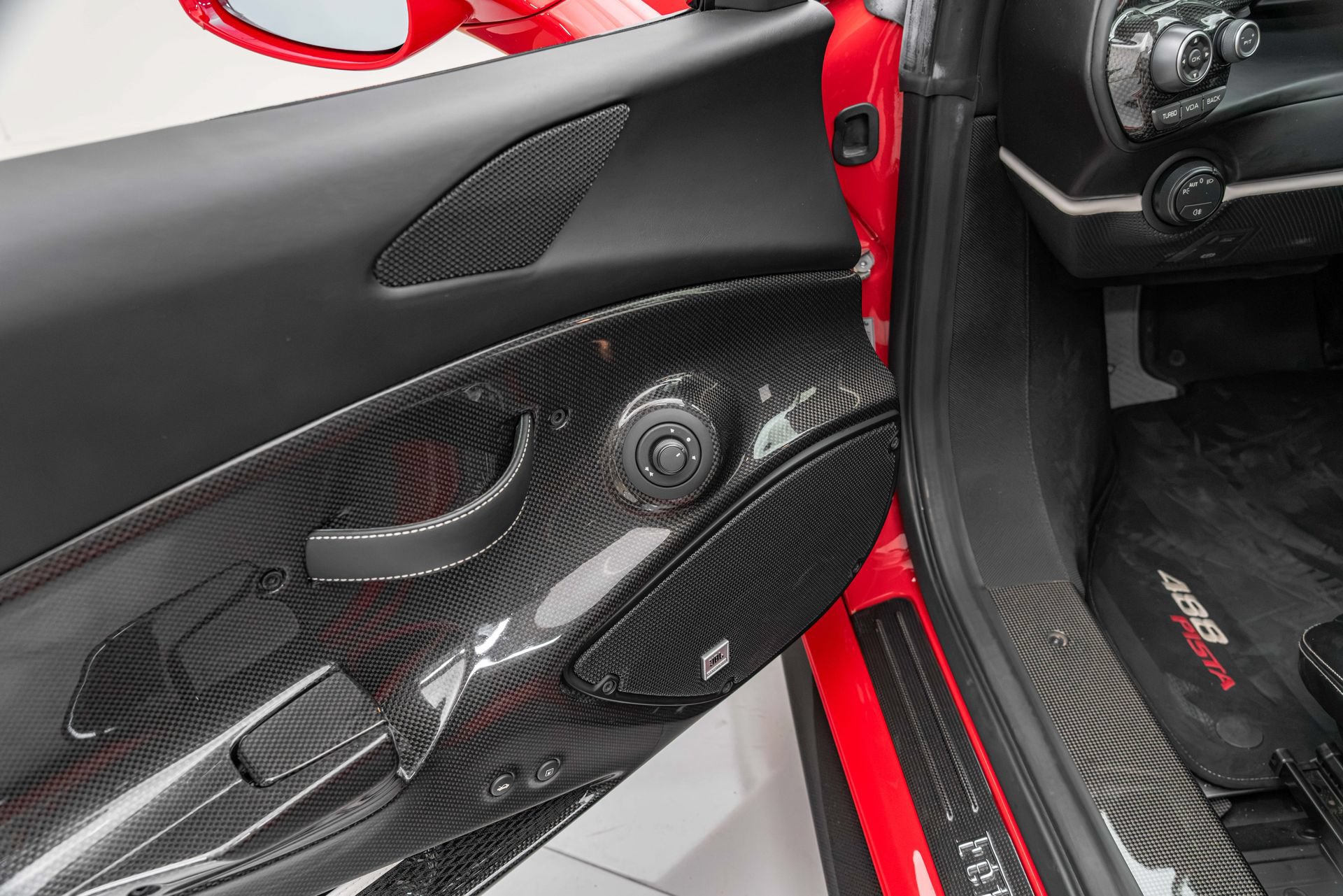 Certified 2020 Ferrari 488 Pista Coupe RWD image 39