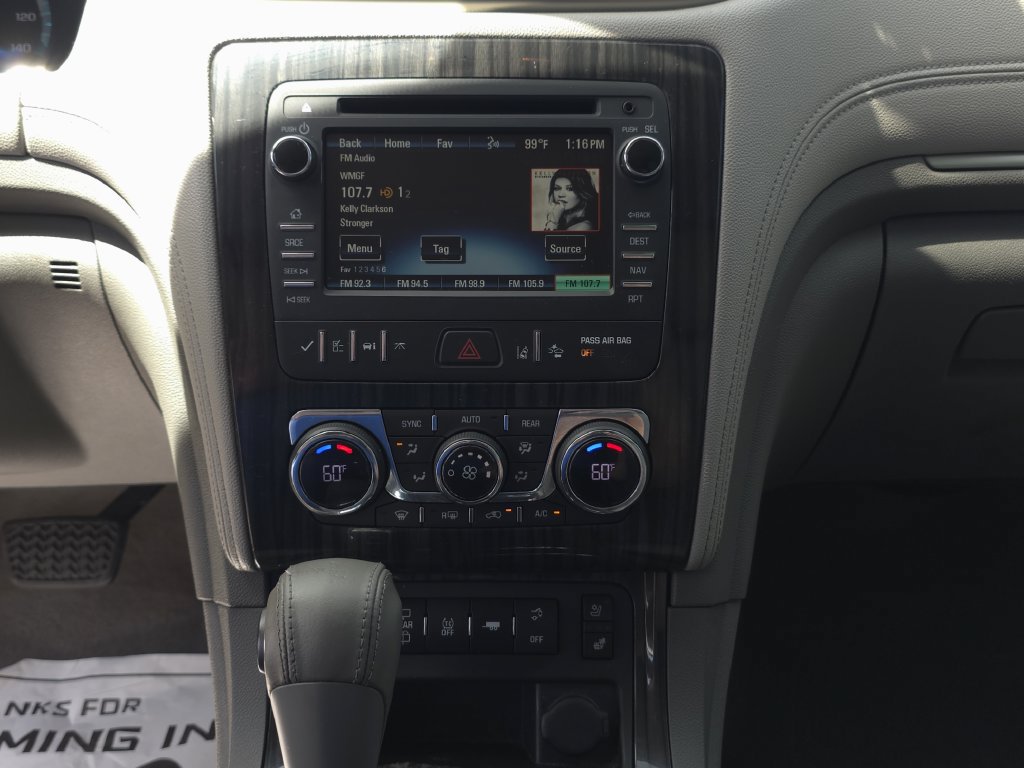 Used 2014 Chevrolet Traverse LTZ FWD image 23