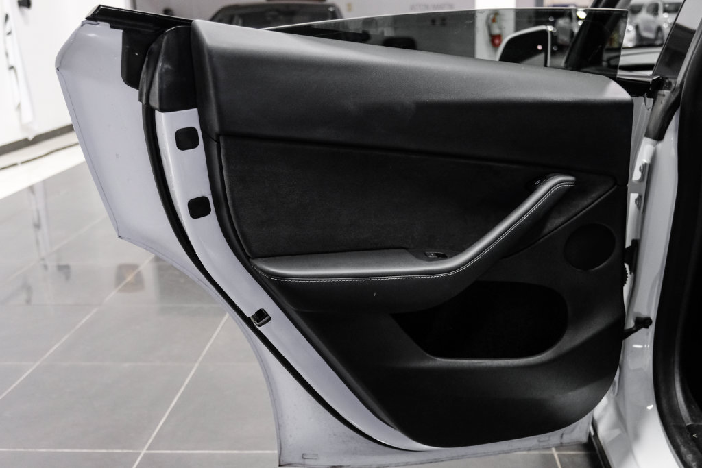 Used 2023 Tesla Model Y Long Range AWD/4WD image 54
