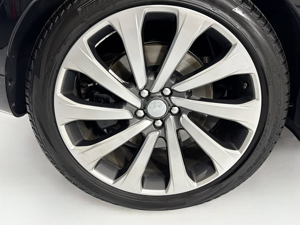 Used 2023 Land Rover Range Rover Long Wheelbase Autobiography AWD/4WD image 33