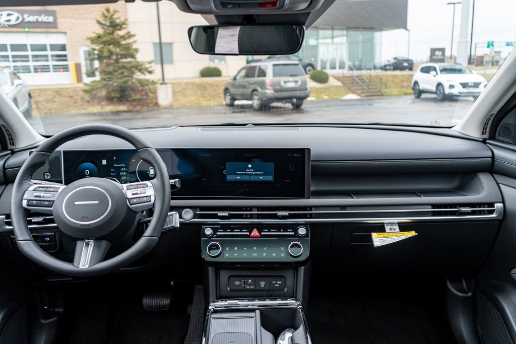 New 2025 Hyundai Tucson Limited image 18