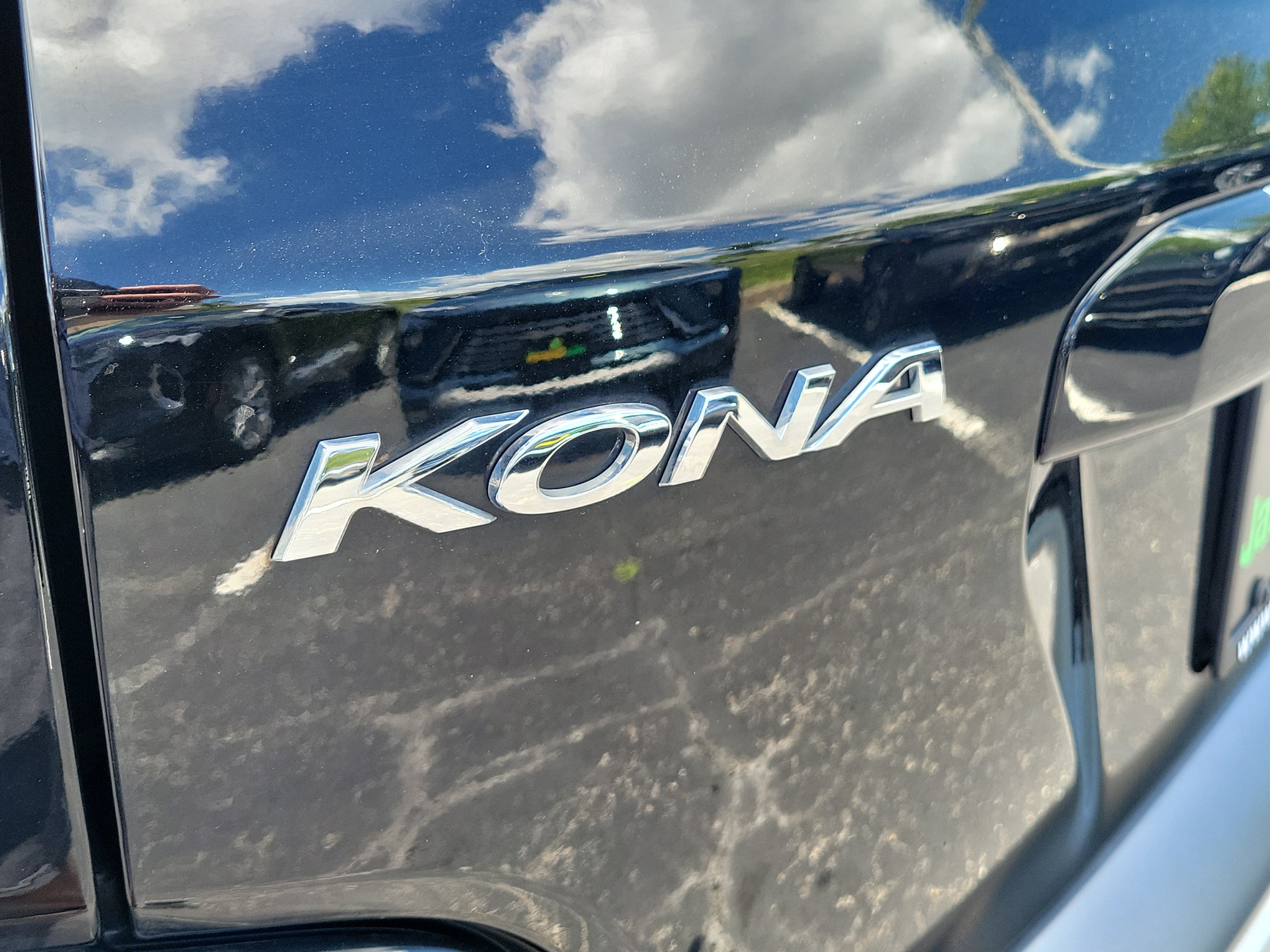 Used 2022 Hyundai Kona Limited AWD/4WD image 7