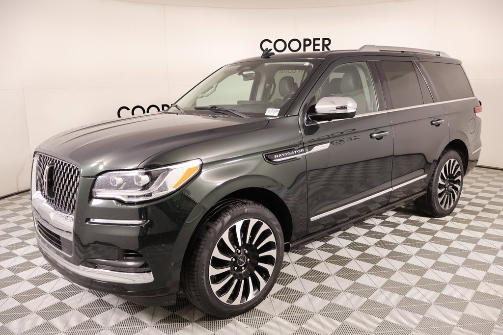 Used 2022 Lincoln Navigator Black Label image 11