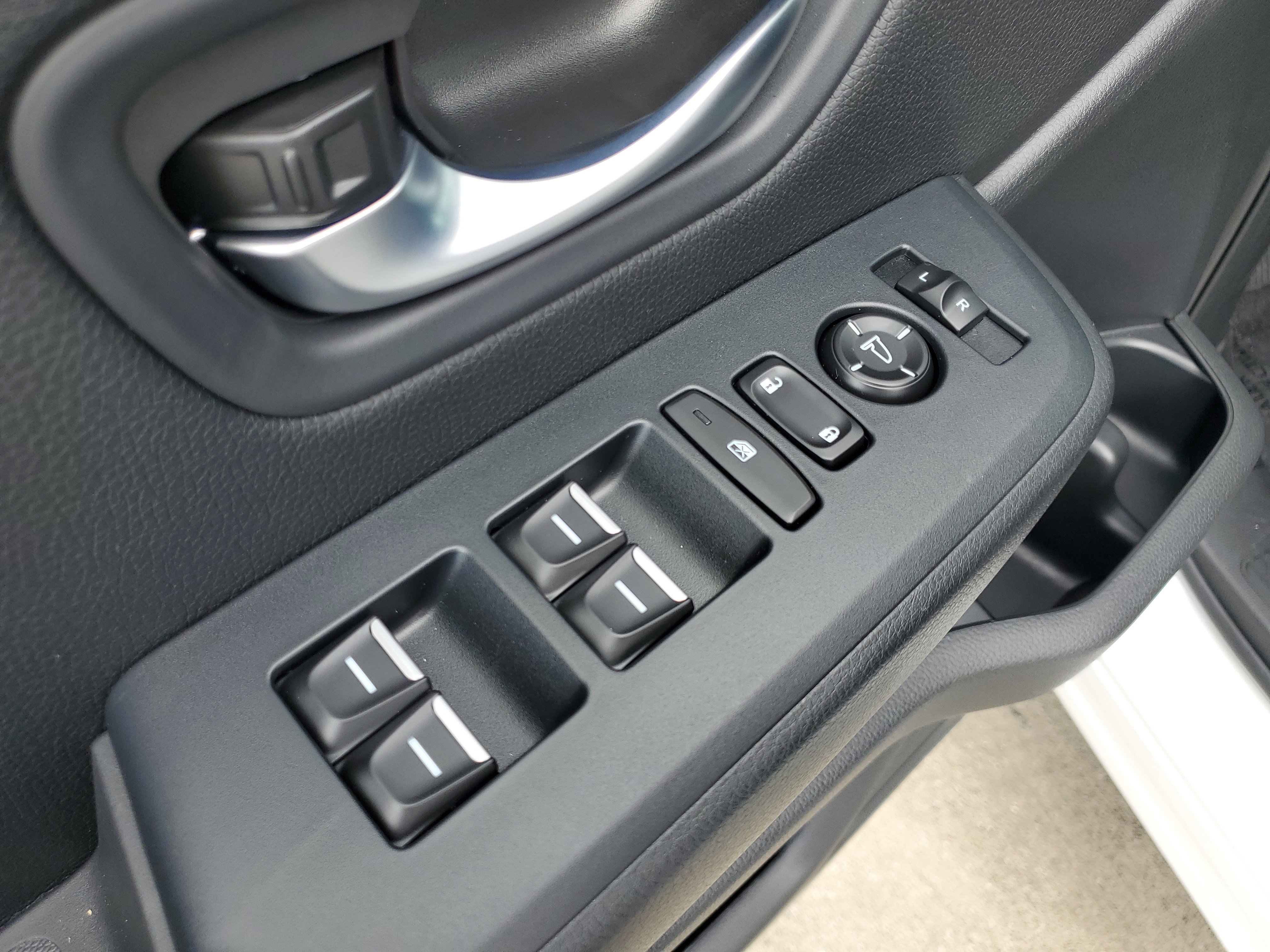 New 2026 Honda Pilot Sport image 25