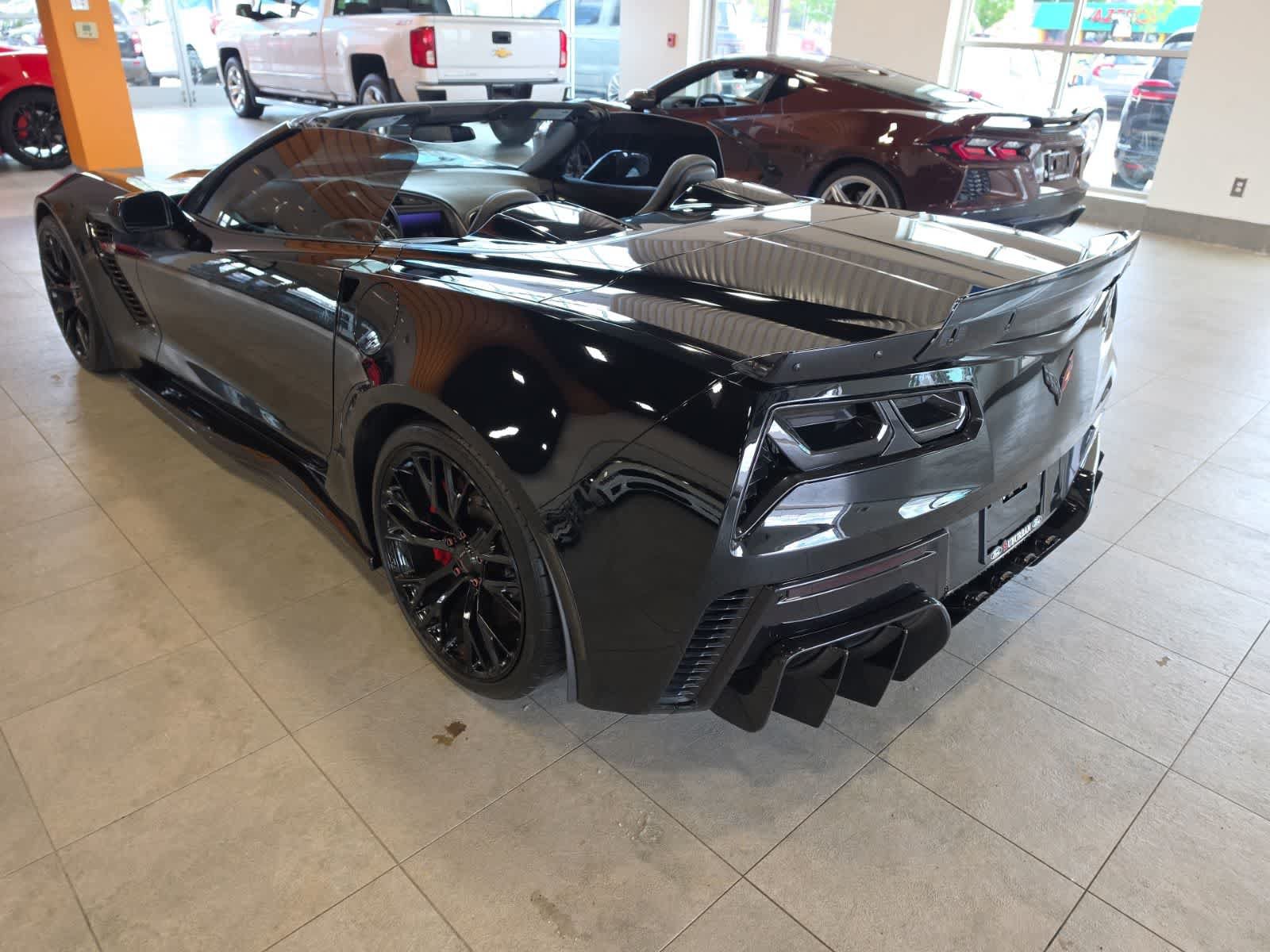 Used 2016 Chevrolet Corvette Z06 w/ 3LZ Preferred Equipment Group RWD image 10