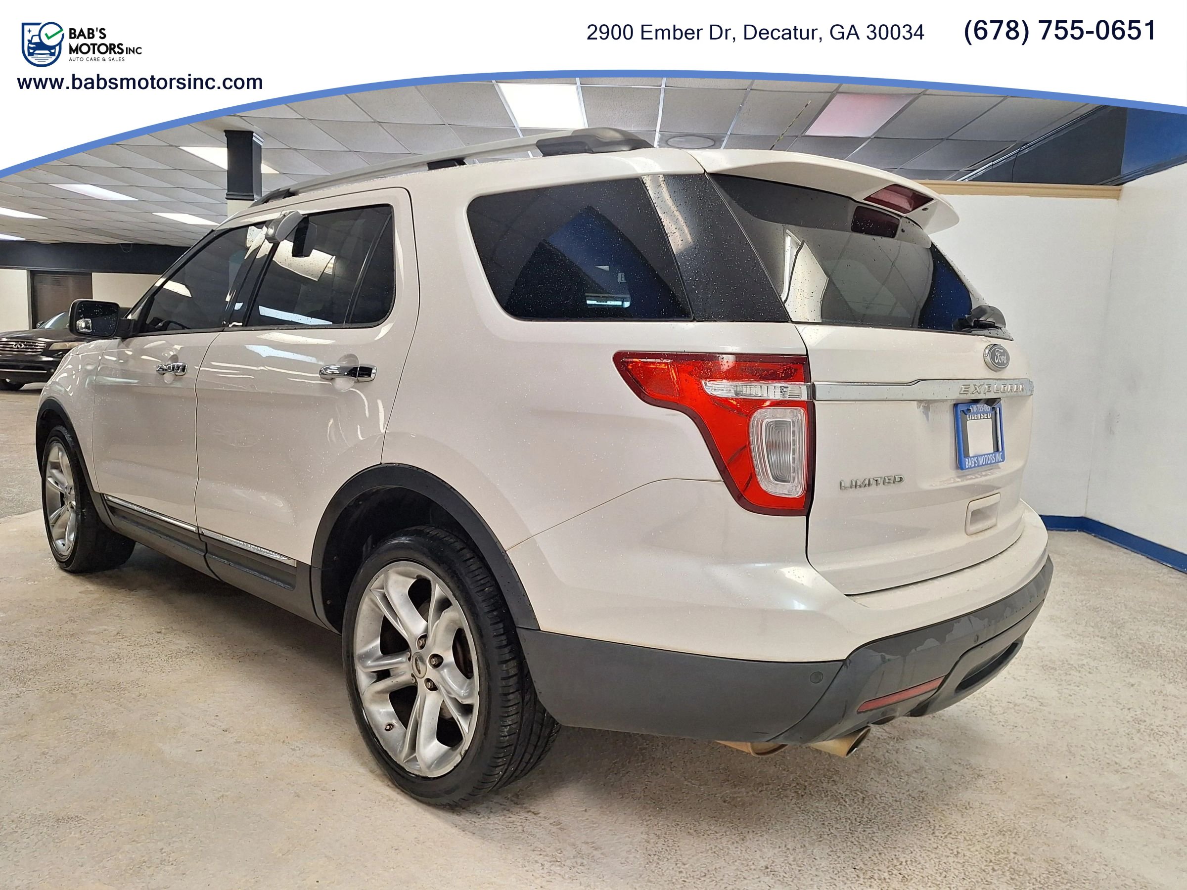 Used 2011 Ford Explorer Limited w/ 302A Rapid Spec Order Code FWD image 3