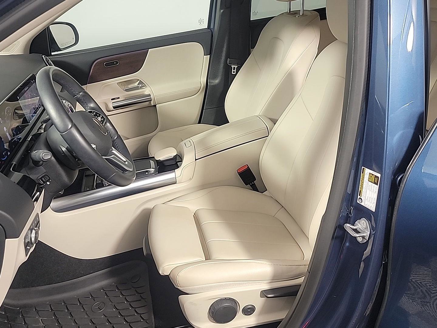 Used 2022 Mercedes-Benz GLA 250 4MATIC image 18