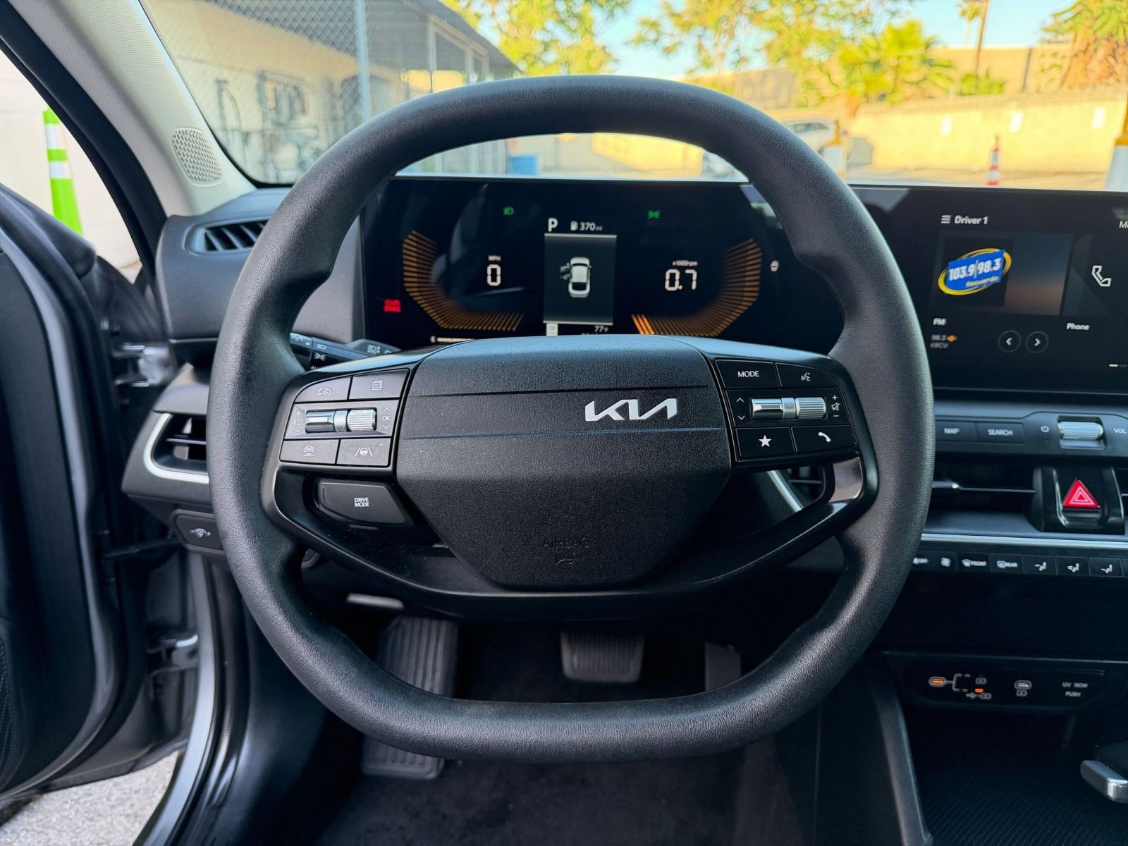 Used 2025 Kia K4 FWD image 28