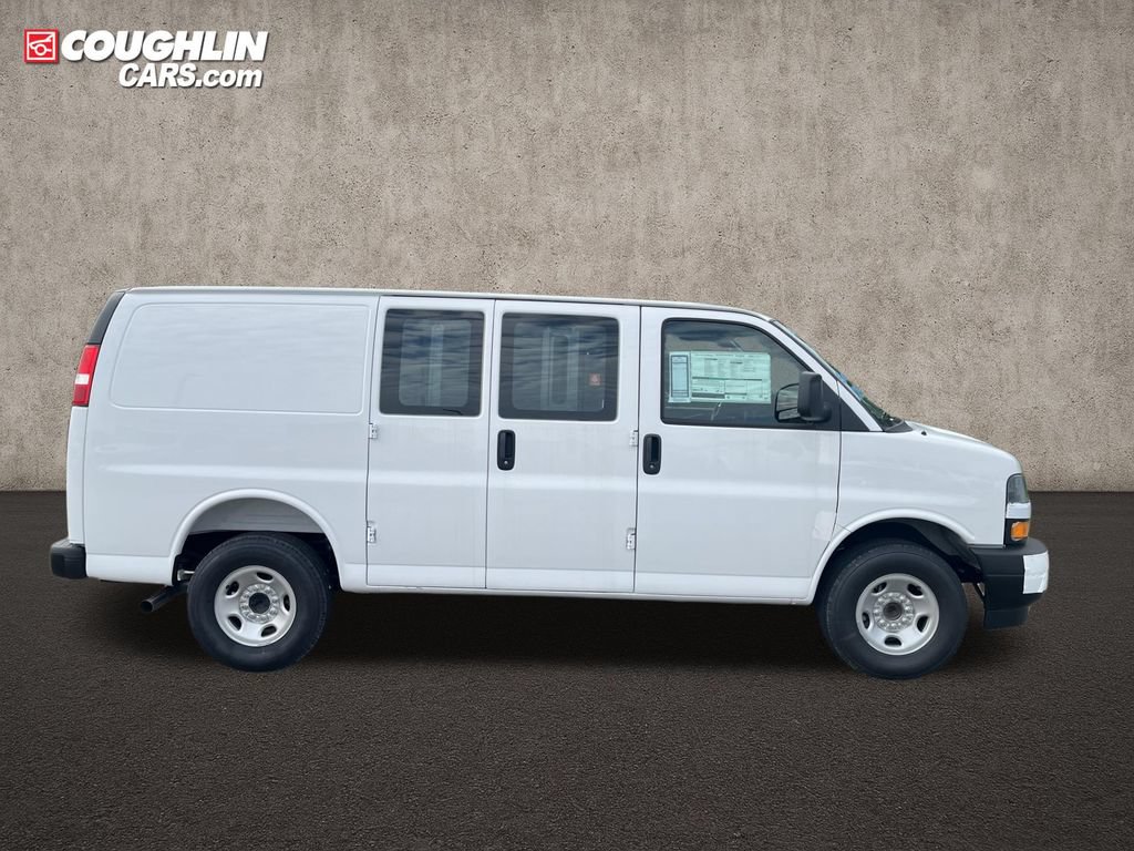 New 2026 Chevrolet Express 3500 w/ Driver Convenience Package