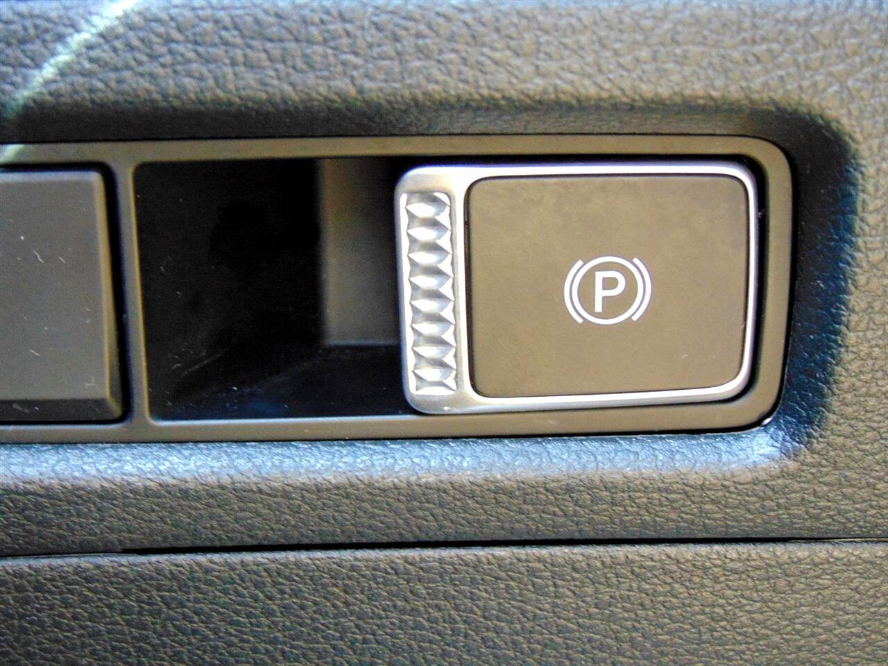 Used 2023 Hyundai Santa Fe Limited image 39