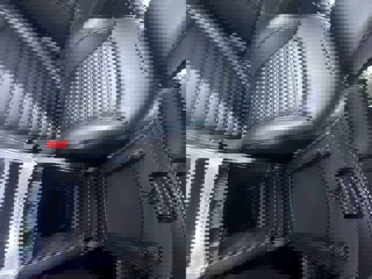 Used 2024 Ford Edge SEL image 27