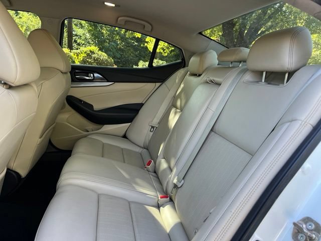 Used 2017 Nissan Maxima 3.5 SV w/ Dynamic Package FWD image 17