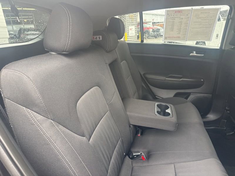 Used 2019 Kia Sportage LX image 12