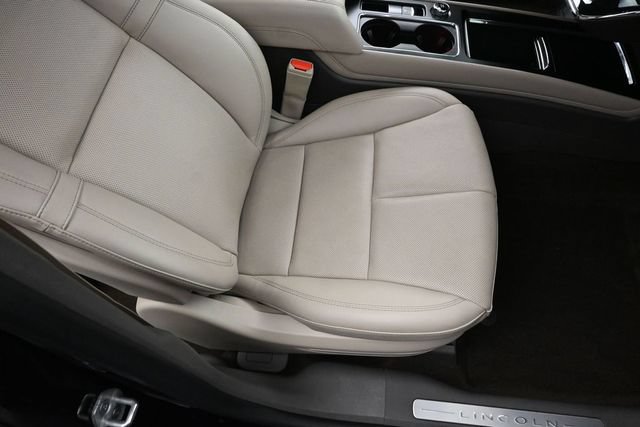 Certified 2023 Lincoln Corsair Reserve AWD/4WD image 30