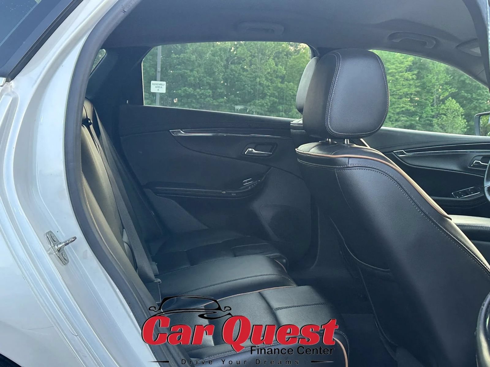 Used 2017 Chevrolet Impala Premier w/ Enhanced Convenience Package FWD image 15