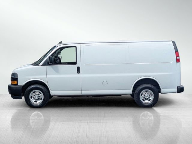 Used 2022 Chevrolet Express 2500 w/ Driver Convenience Package image 7