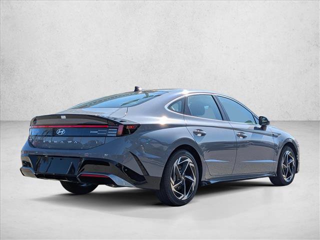 New 2025 Hyundai Sonata SEL FWD image 2