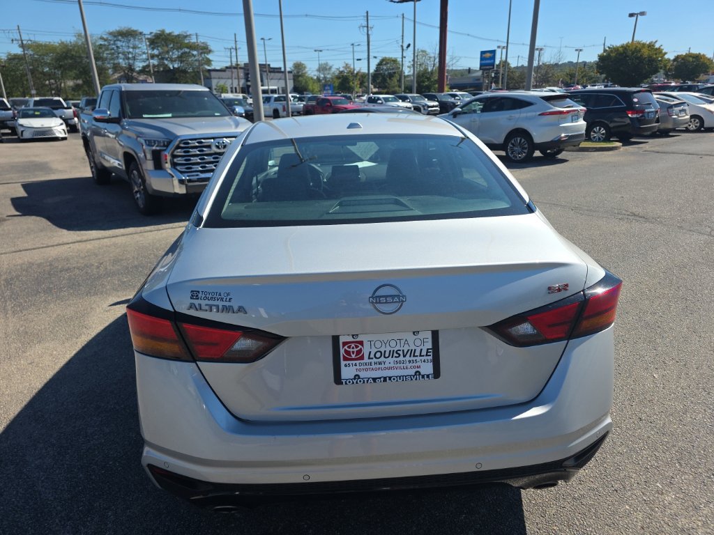 Used 2025 Nissan Altima 2.5 SR FWD image 5