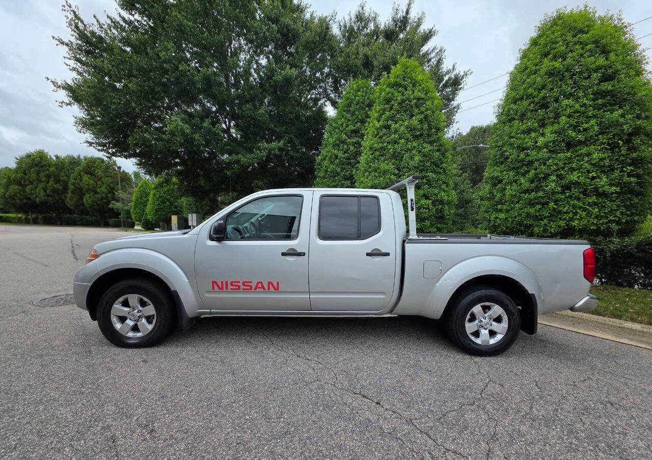 Used 2012 Nissan Frontier SV AWD/4WD image 2