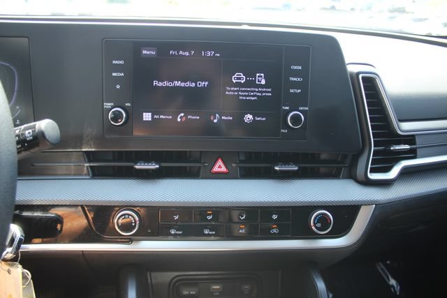 Used 2024 Kia Sportage LX AWD/4WD image 4