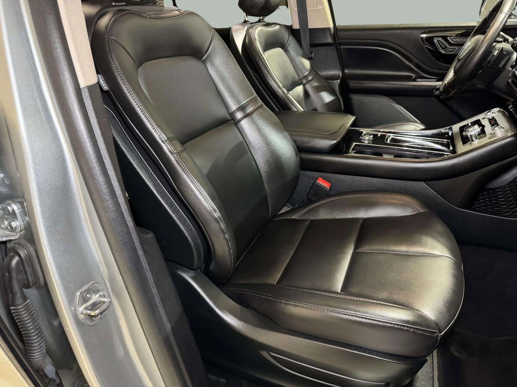 Certified 2022 Lincoln Aviator AWD w/ Premium Package image 31