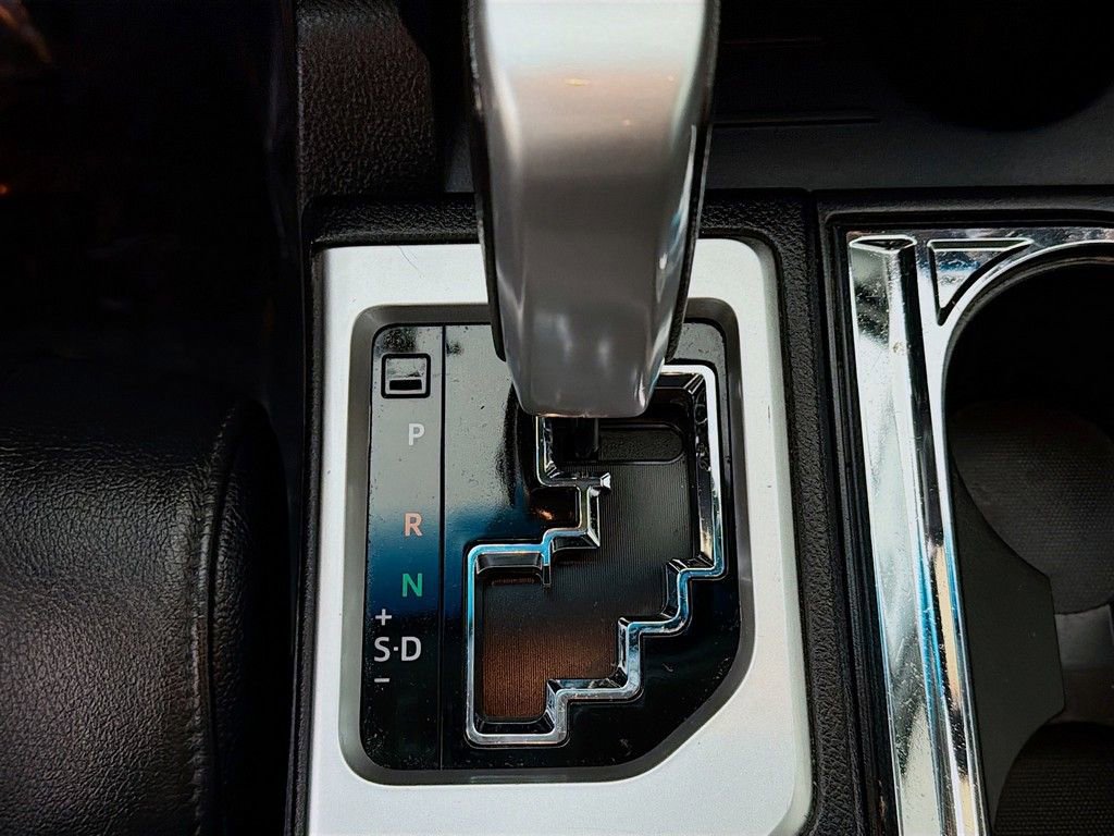 Used 2016 Toyota Tundra Limited image 36