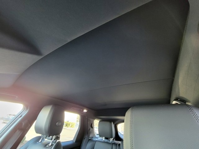 Used 2025 Land Rover Discovery Sport Dynamic SE image 39