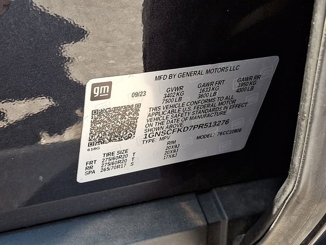 Used 2023 Chevrolet Suburban Premier RWD image 31