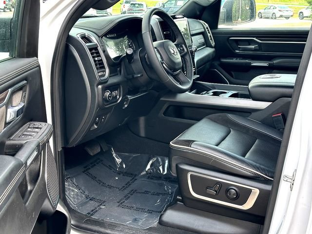 Used 2025 RAM 1500 Laramie AWD/4WD image 10