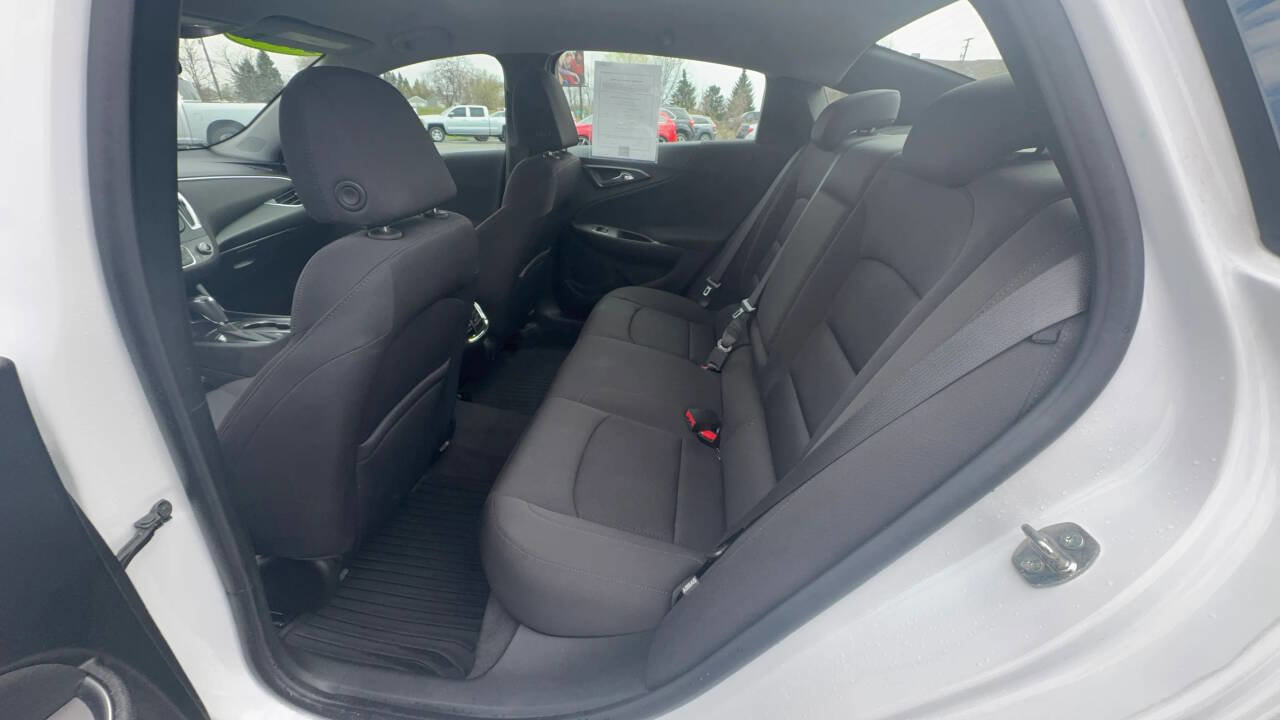 Used 2020 Chevrolet Malibu LT image 16