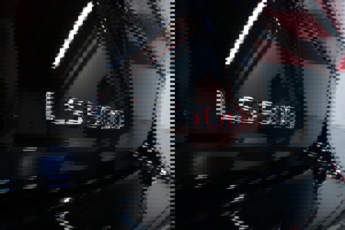 Used 2021 Lexus LS 500 F Sport w/ Cold Weather Package (CK) image 40