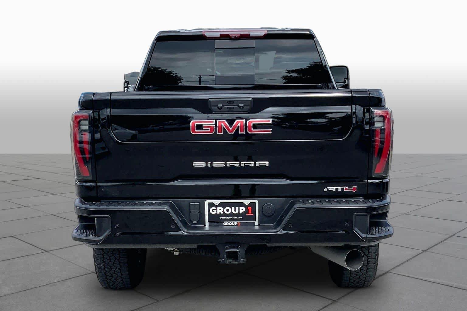Used 2025 GMC Sierra 2500 AT4 w/ AT4 Premium Plus Package image 9