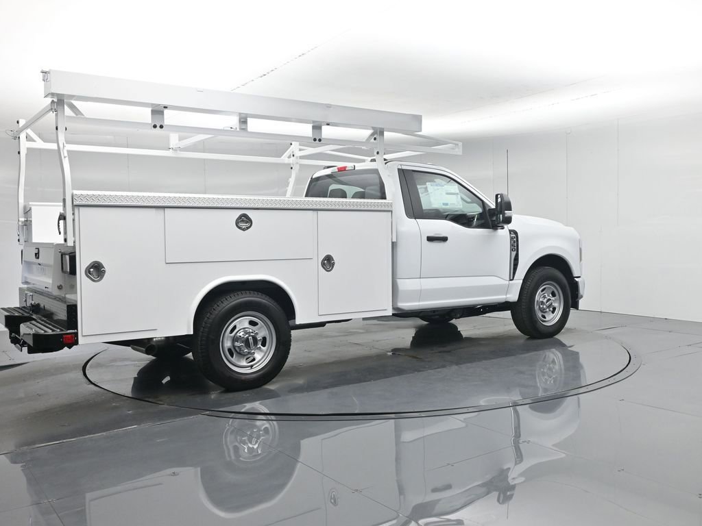 New 2026 Ford F350 XL w/ XL Chrome Package RWD image 36