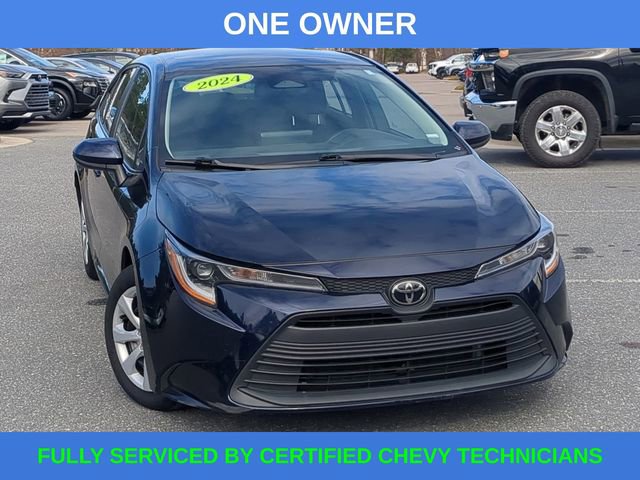 Used 2024 Toyota Corolla LE image 2