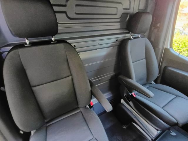 Used 2025 Mercedes-Benz Sprinter 2500 image 45