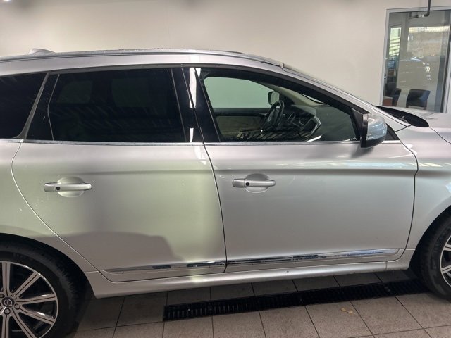 Used 2017 Volvo XC60 T6 Inscription w/ Preferred Option Package image 8