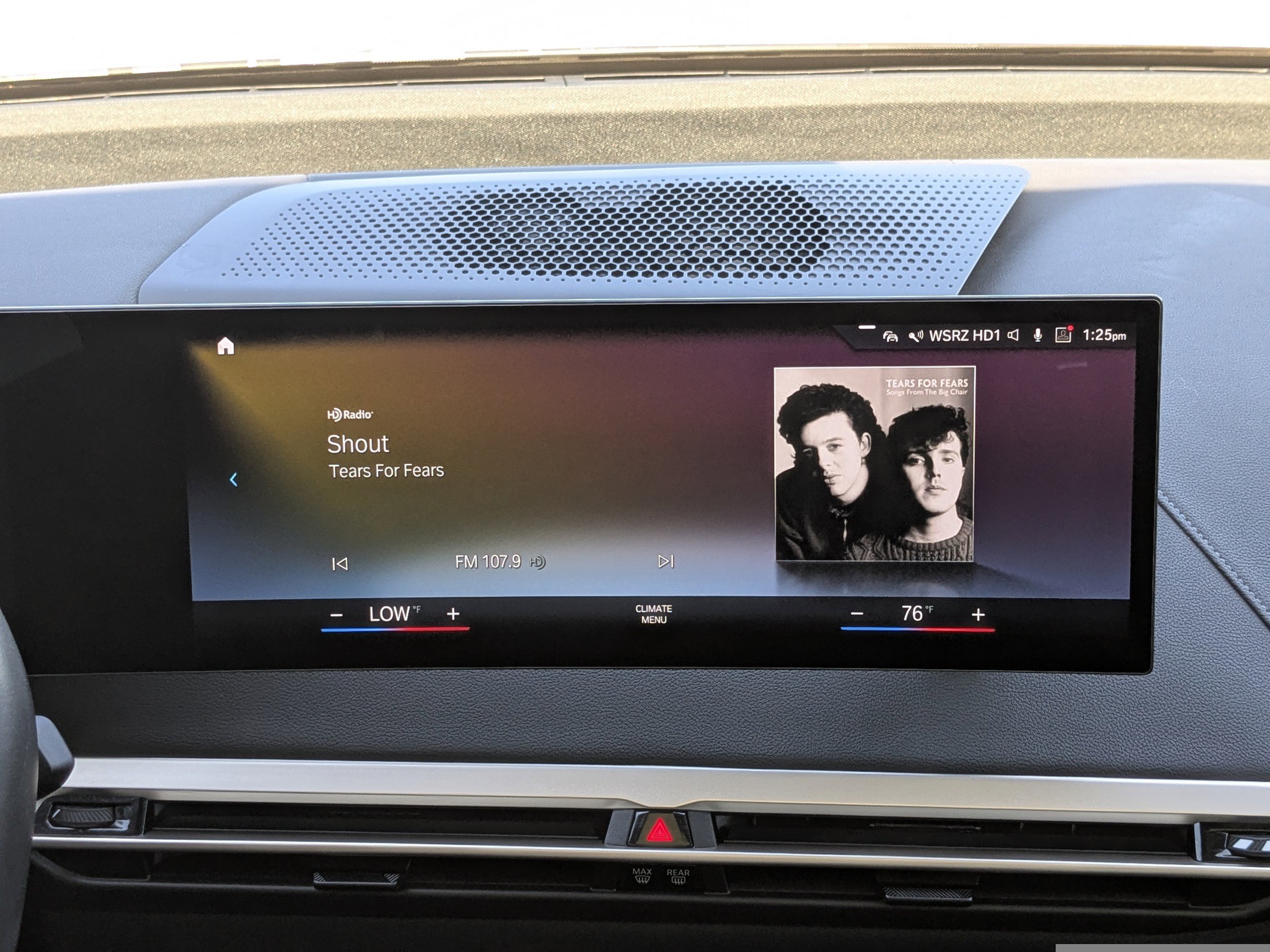 Used 2023 BMW iX xDrive50 w/ Sport Package image 21