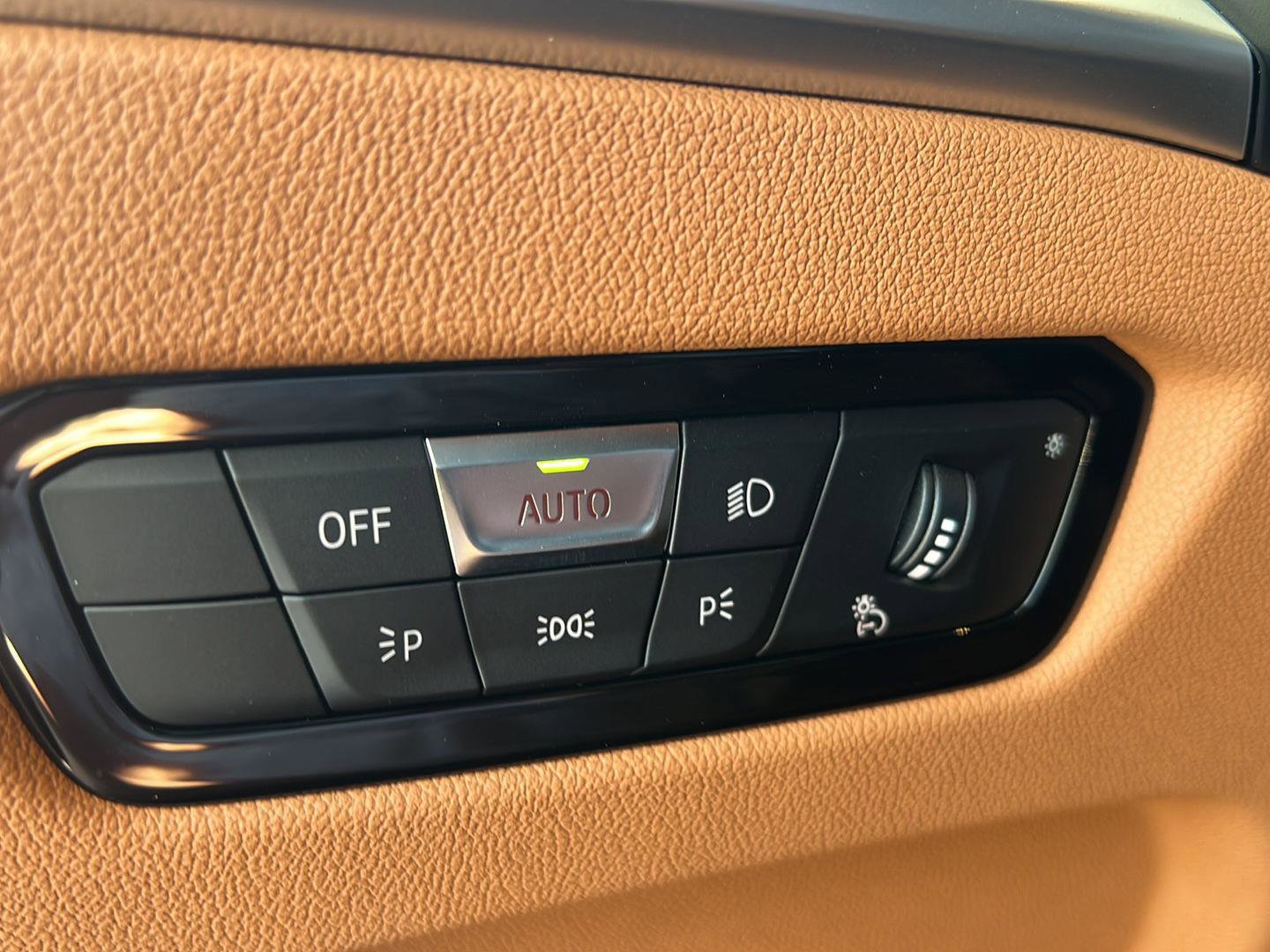 Used 2025 BMW M340i image 19