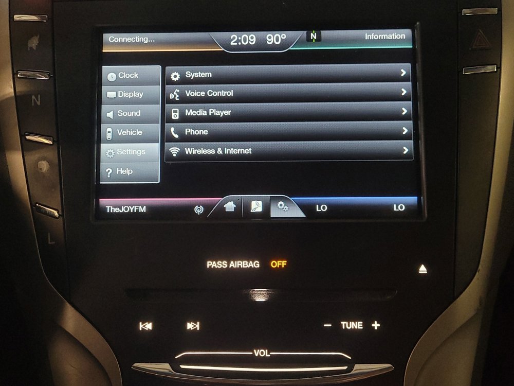 Used 2016 Lincoln MKZ Hybrid image 25