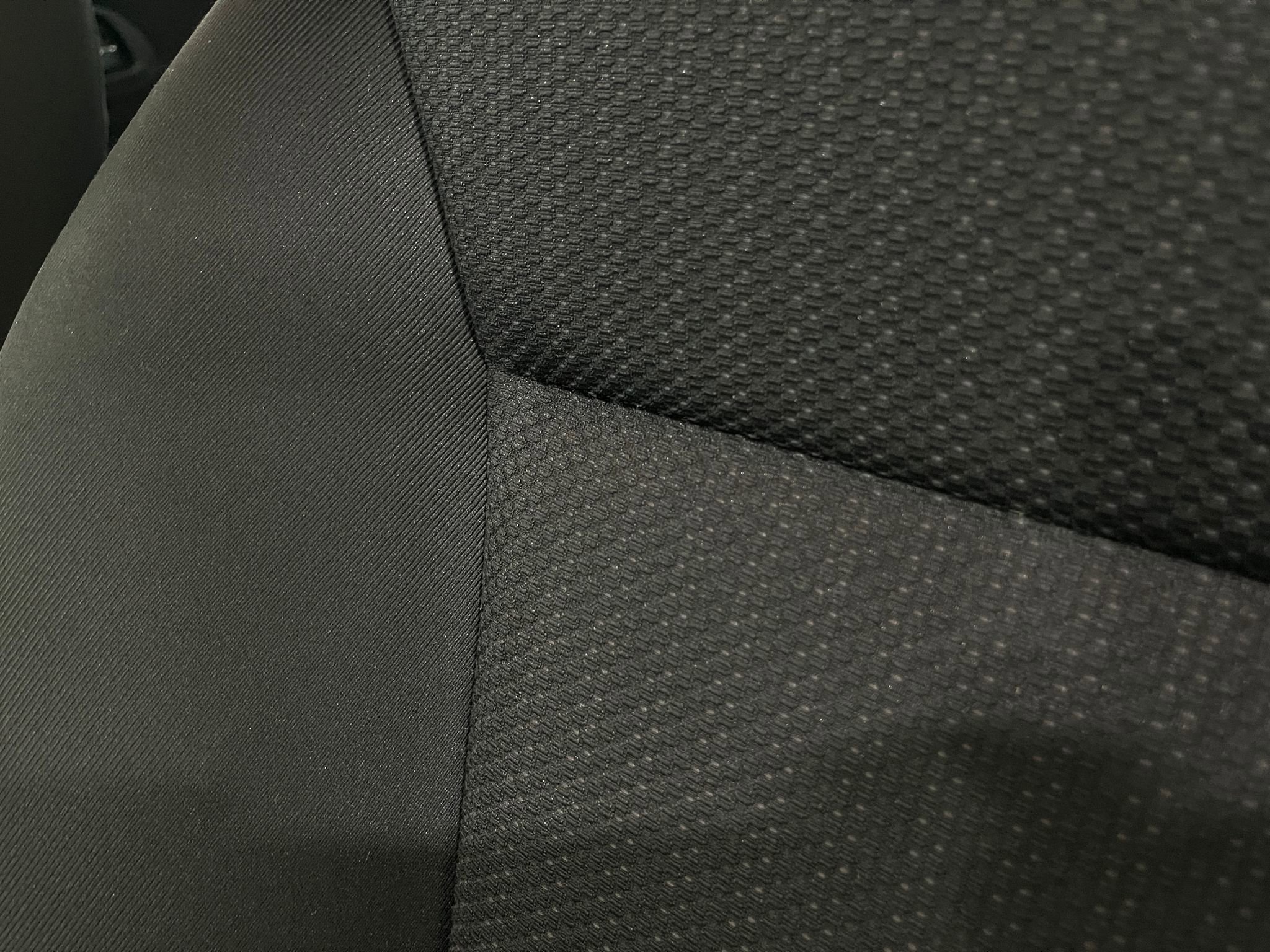 Used 2017 Honda HR-V LX image 16