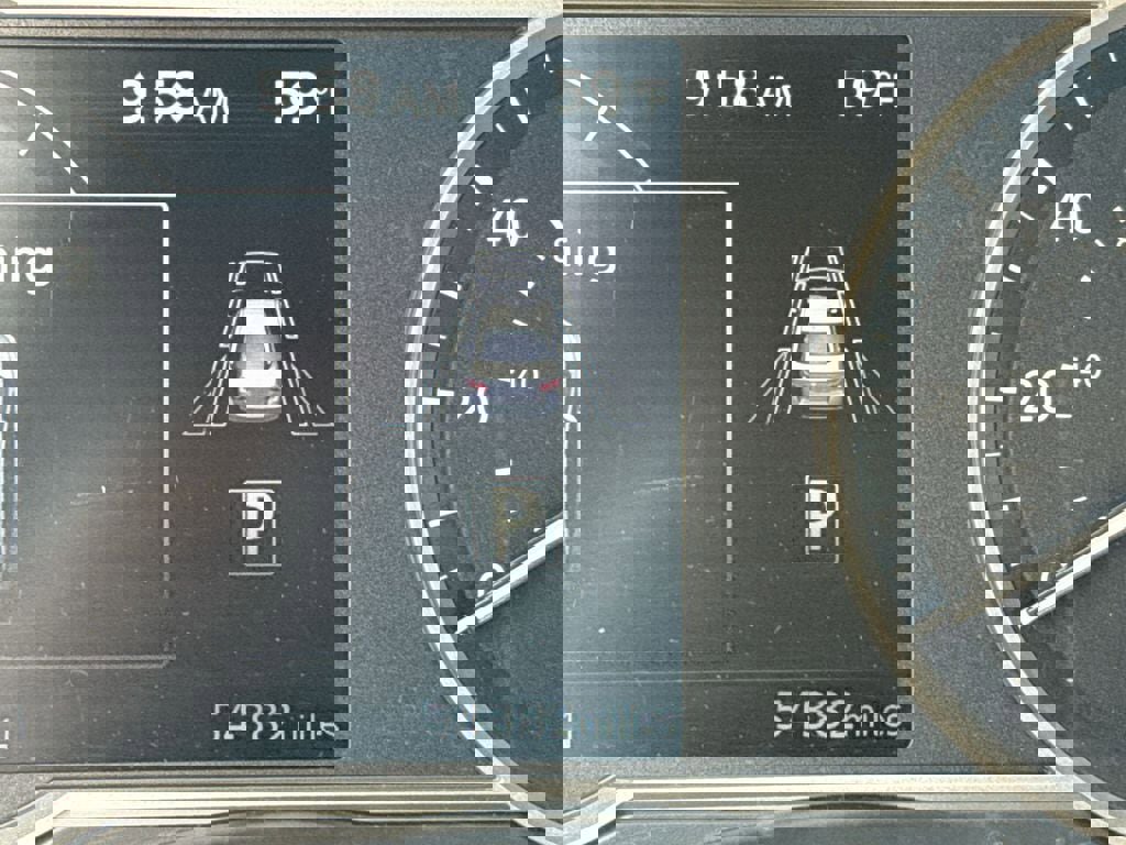 Used 2024 Nissan Versa SR image 15