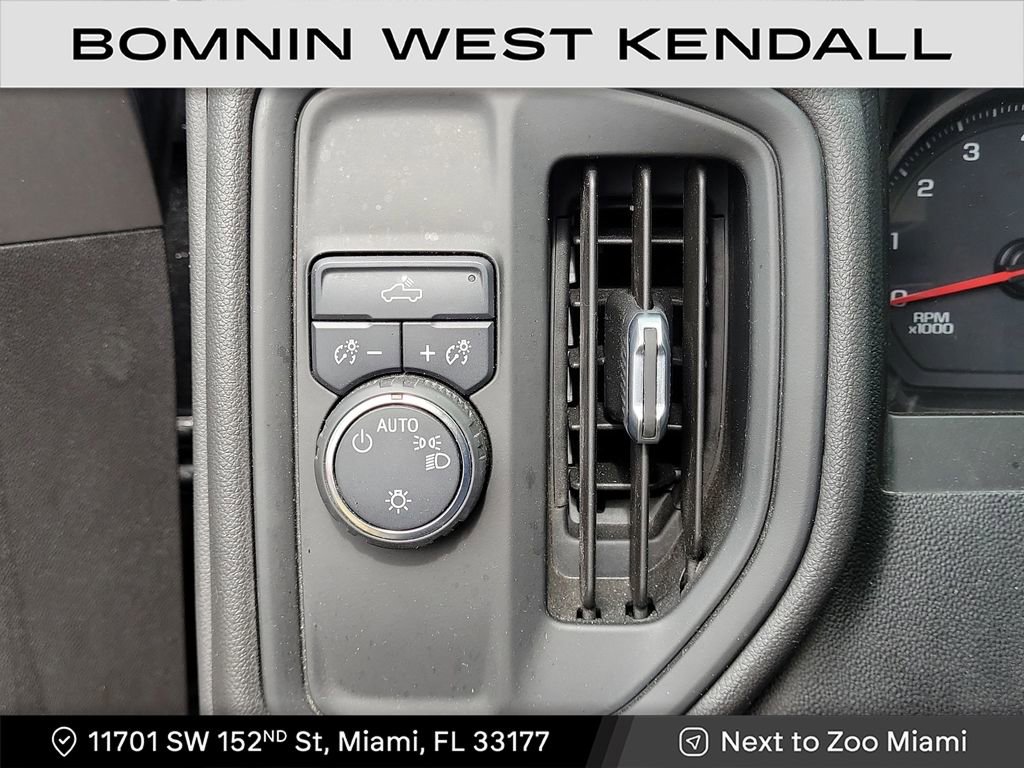 Used 2021 Chevrolet Silverado 1500 Custom image 14