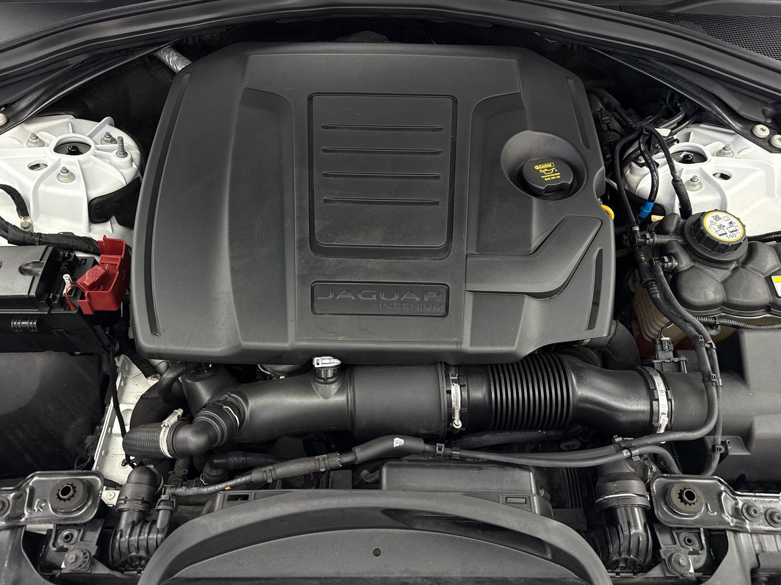 Used 2020 Jaguar F-PACE Prestige image 52