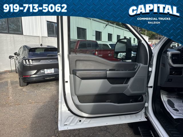 Used 2023 Ford F450 XLT w/ FX4 Off-Road Package image 20