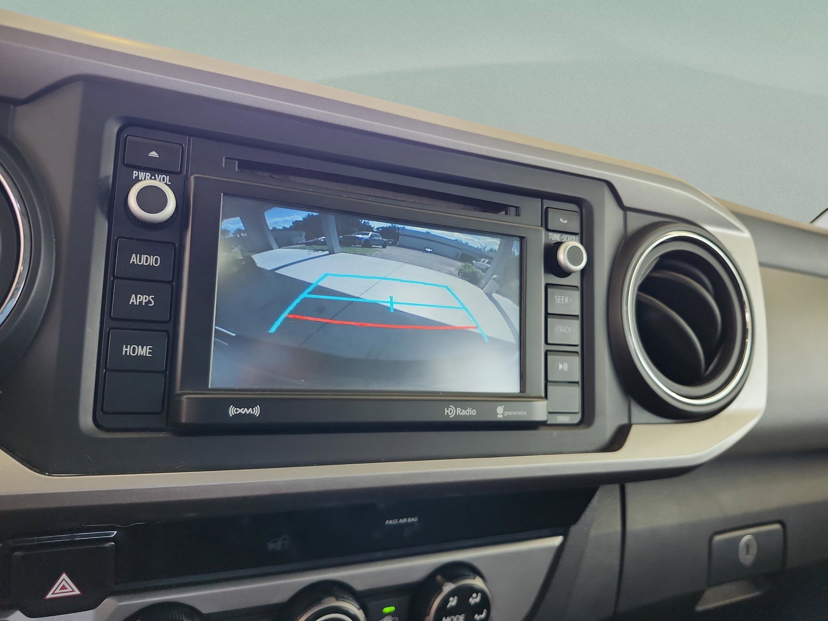 Used 2018 Toyota Tacoma SR5 RWD image 23