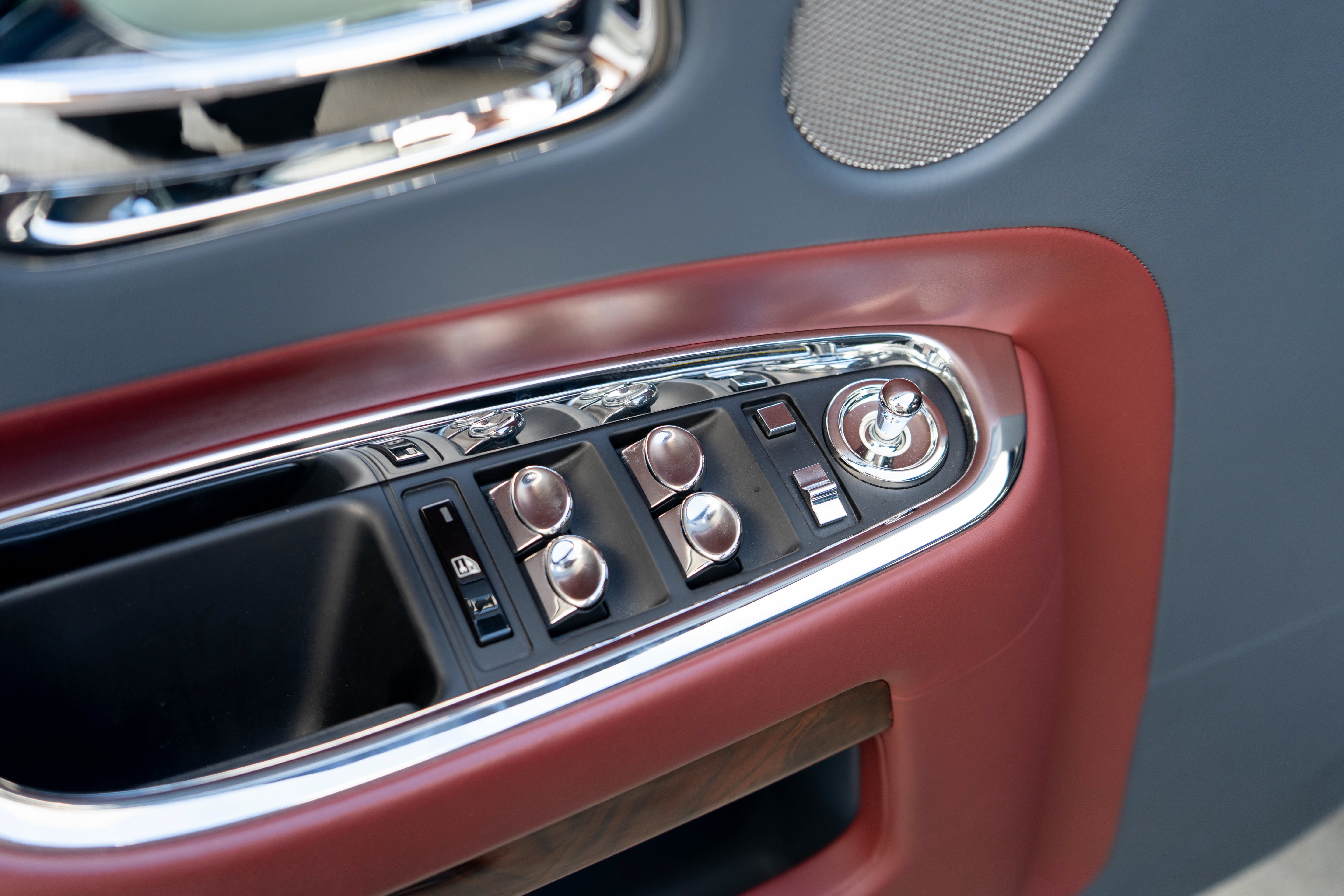 Used 2017 Rolls-Royce Ghost RWD image 11
