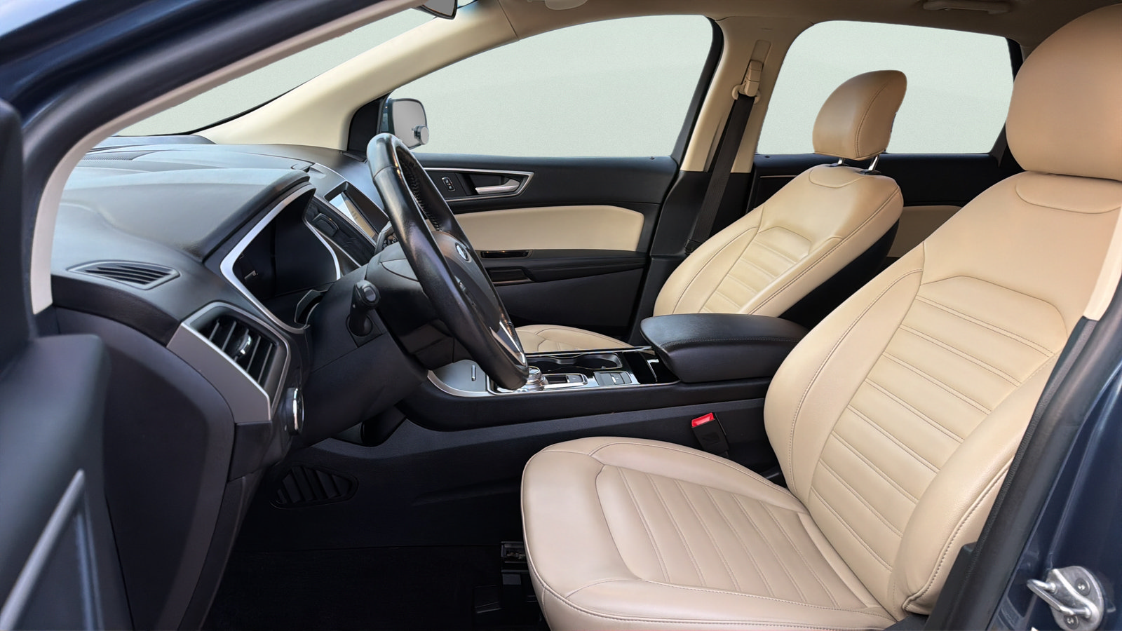 Used 2019 Ford Edge SEL w/ Equipment Group 201A FWD image 11