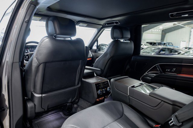 Used 2023 Land Rover Range Rover Long Wheelbase Autobiography image 40