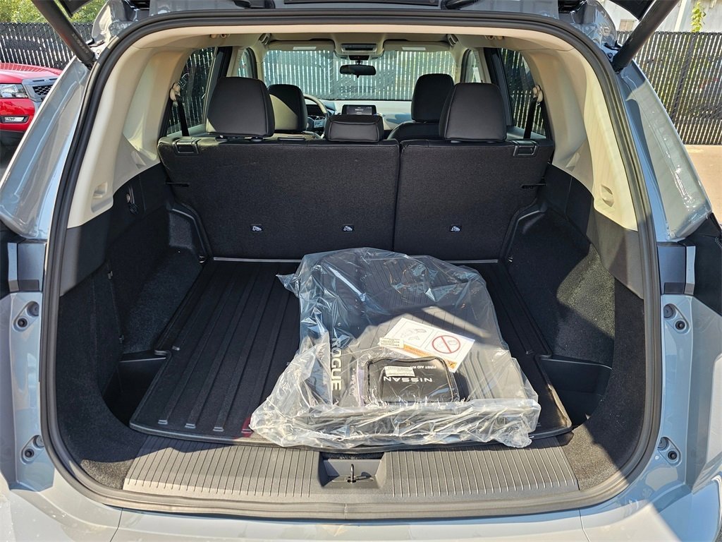 New 2026 Nissan Rogue SV image 20