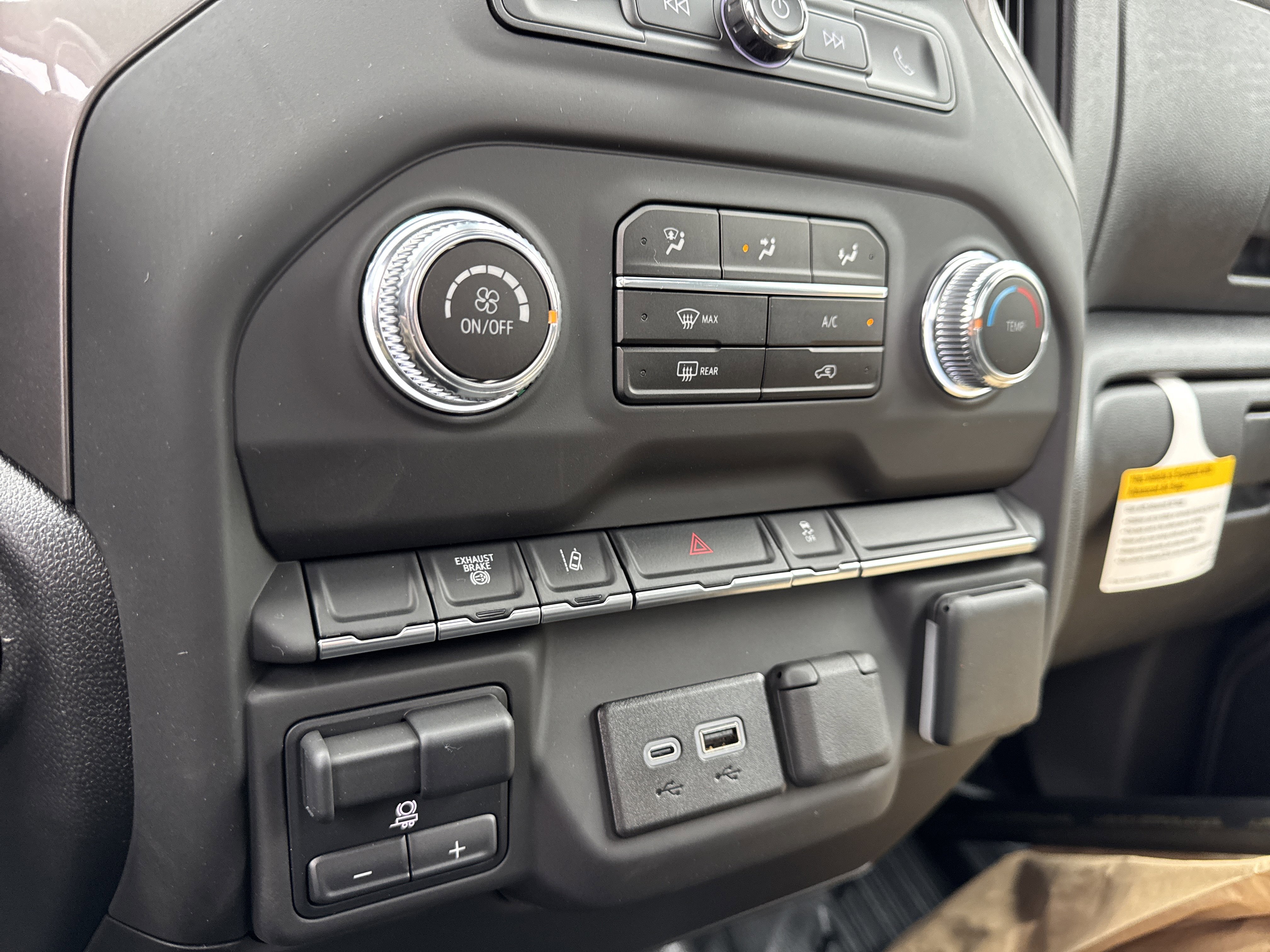 New 2025 GMC Sierra 3500 Pro w/ Convenience Package image 19